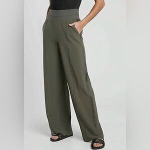 Athleta Nolita Wide Leg Pant, Olive, Size 12p
